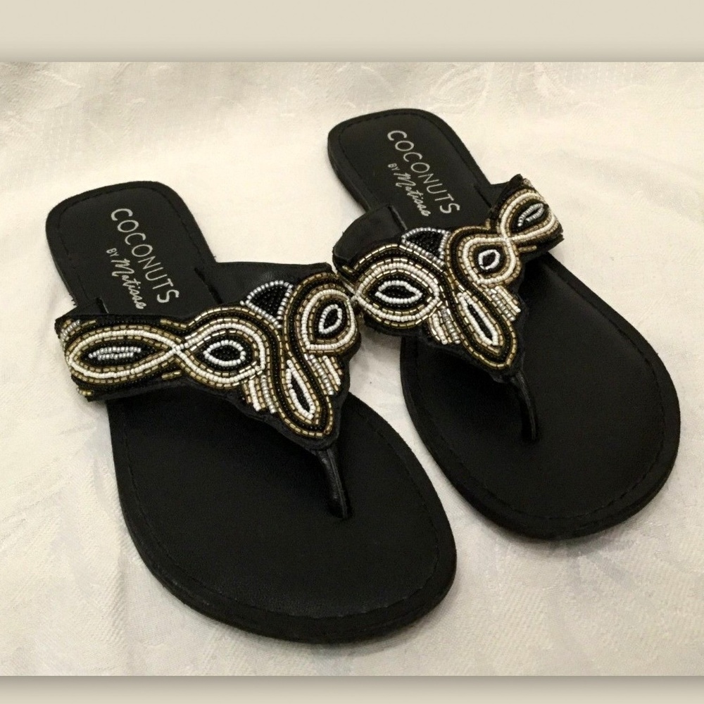 COCONUTS By Matisse Womens Size 10M Black Silver Beaded Flats Thongs Sandals